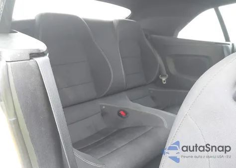 2015 Ford Mustang V6 z USA, uszkodzony, nr VIN 1FATP8EM4F5374910